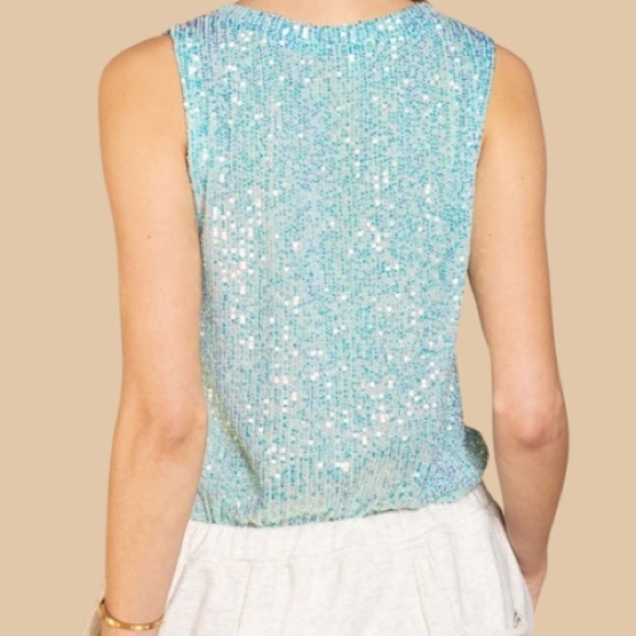 POL V-Neck Sparkle Sequin Top - Picture 3 of 7